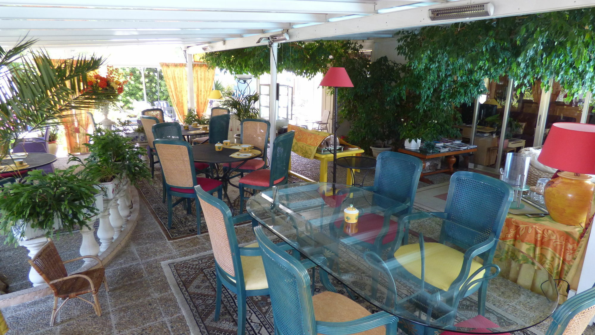 Hotel L'Olivier - Piscine & Parking Cannes Exteriér fotografie